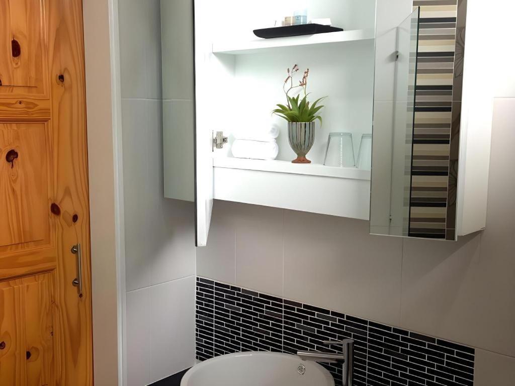 Med Room Korat Nakhonratchasima Esterno foto