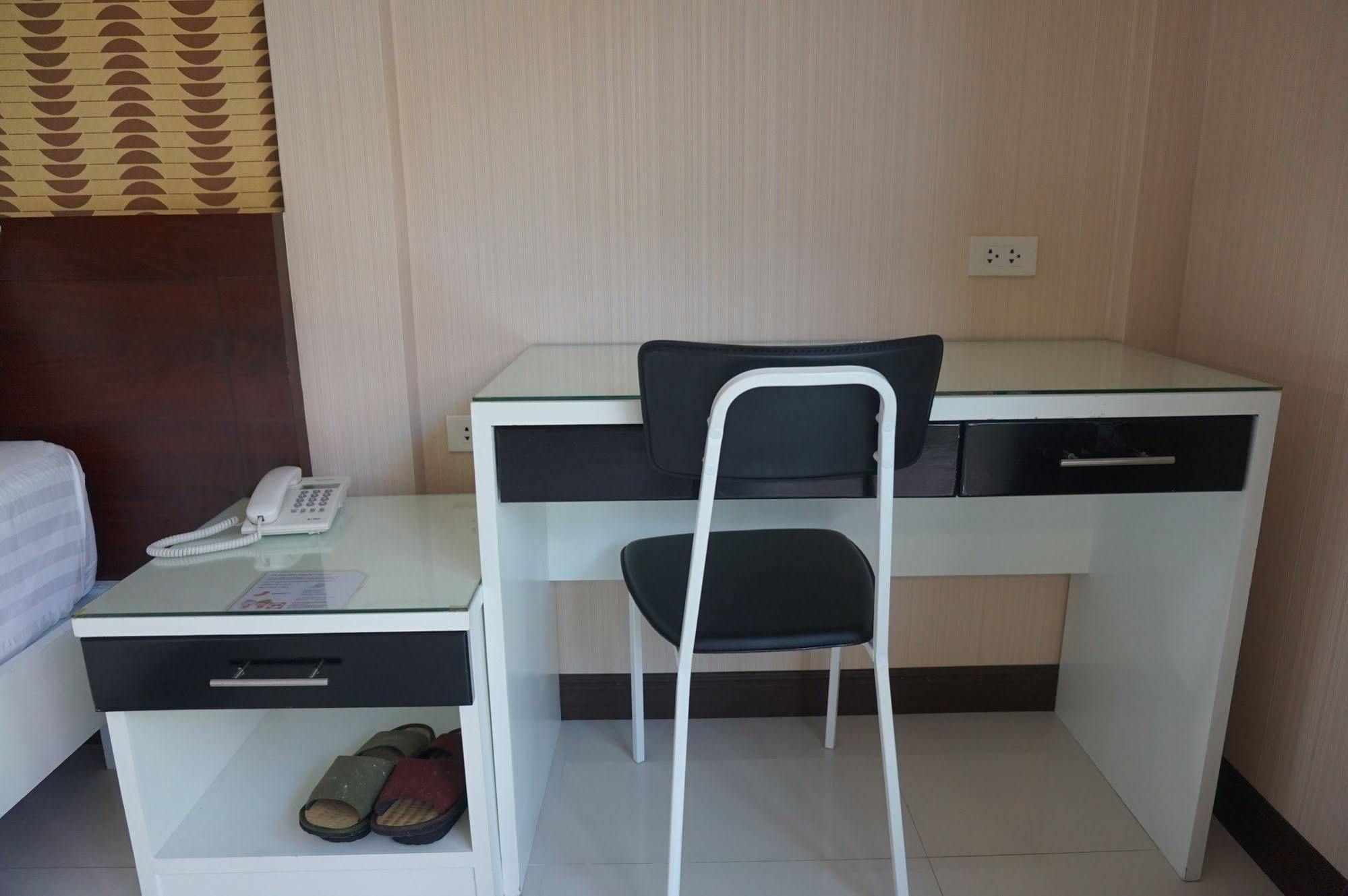 Med Room Korat Nakhonratchasima Esterno foto
